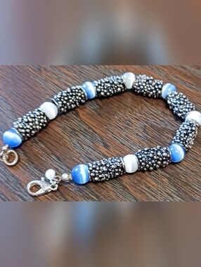 Premier Designs Blue and White Beaded Bracelet (Retired), 8" length
